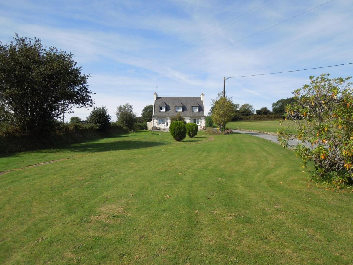 En Bretagne, Villa De 2 A 8 Pers , Meuble De Tourisme 3 Etoiles Nichee Dans Un Ecrin De Verdure A 2500M De La Plage Ploumilliau エクステリア 写真